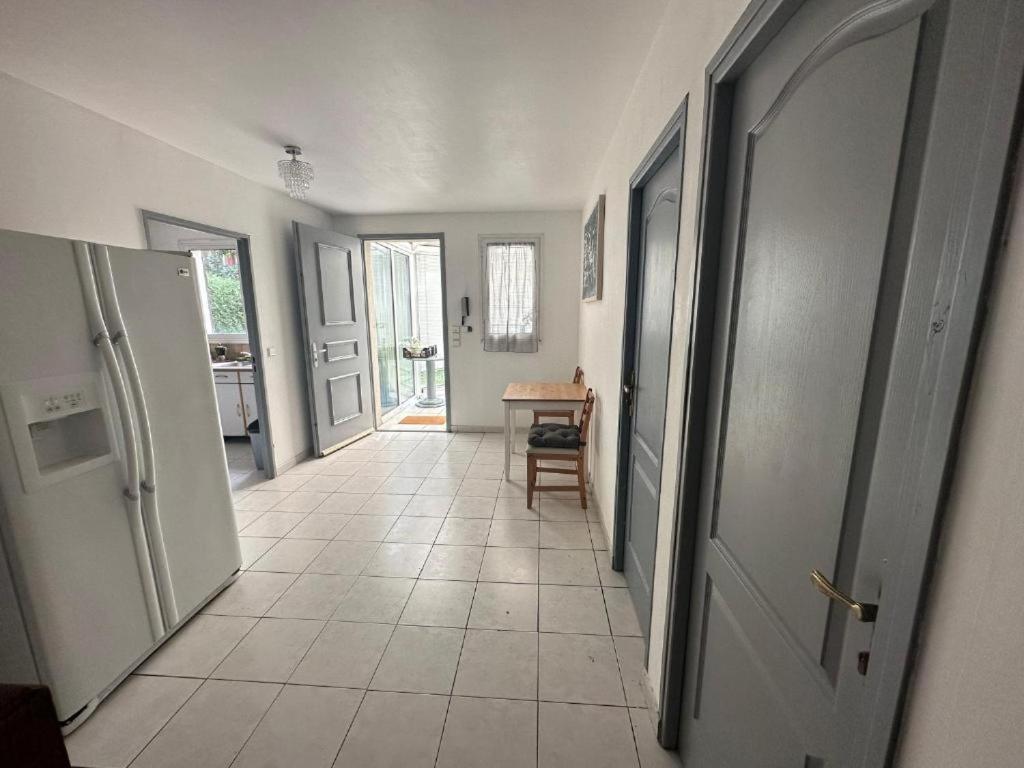 Maison De Longde - Chambre Villejuif Bagian luar foto